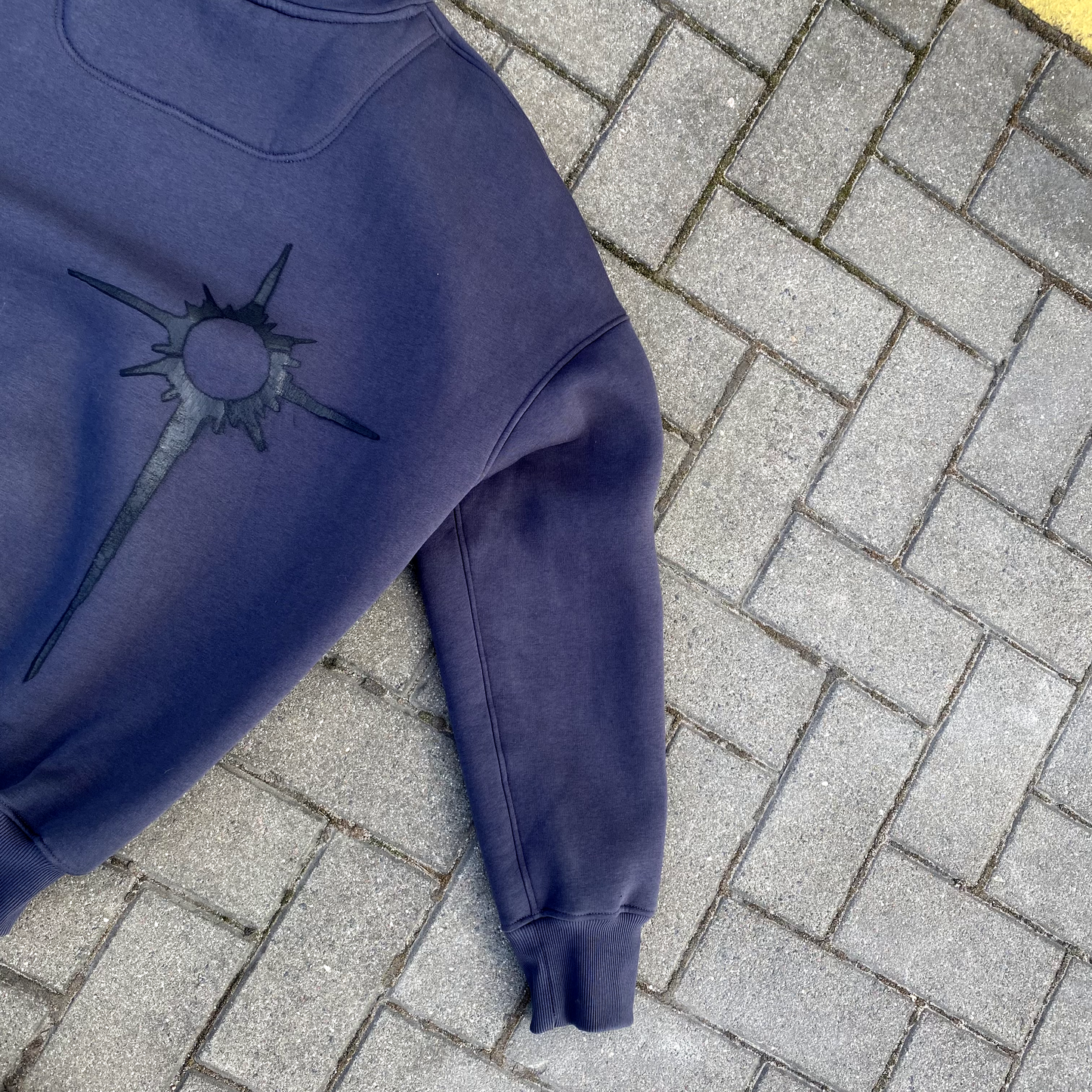 TWO INFINITE HOODIE