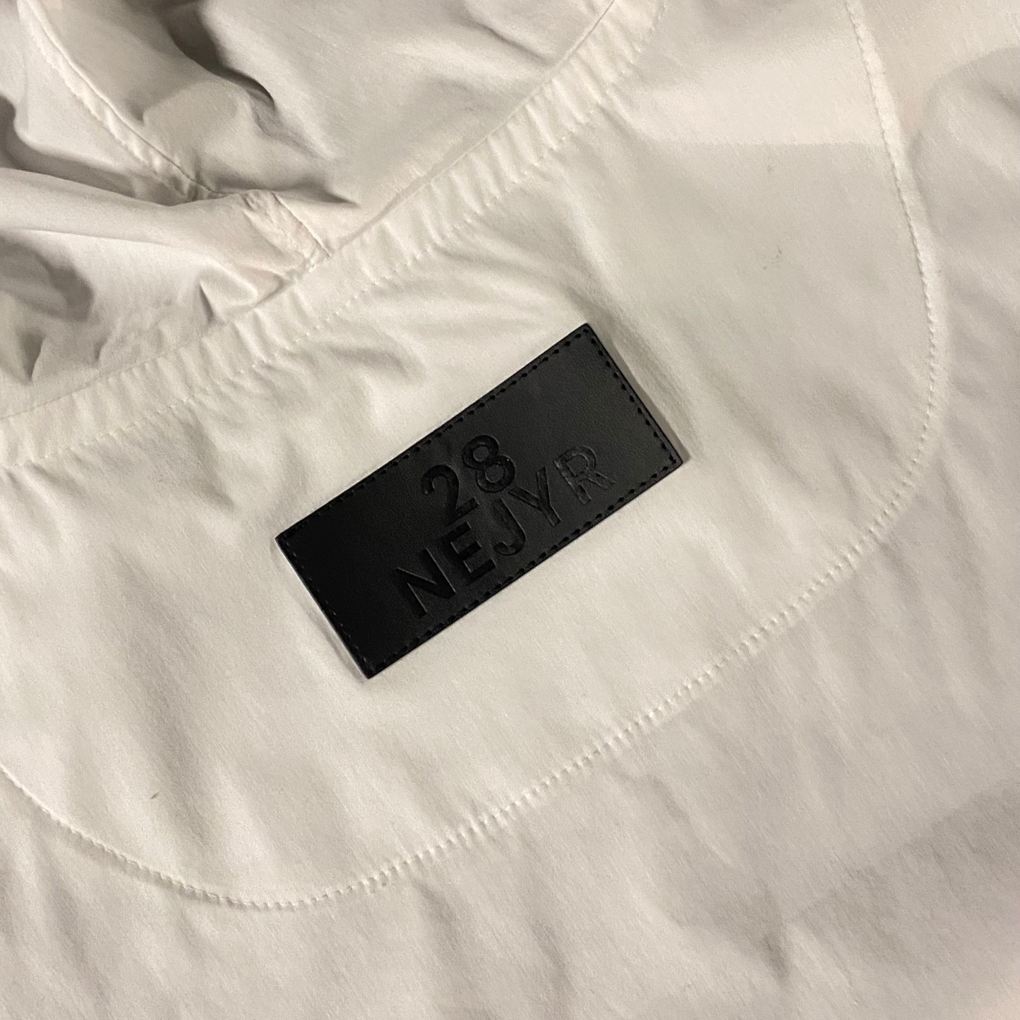 HOODED DRESS SHIRT